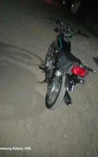 موتور ۱۵۰ مدل ۴۰۴ کم کار داخل عکس معلومه