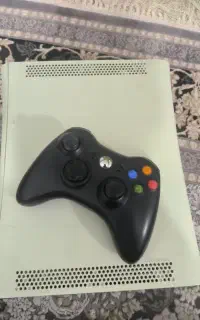 Xbox 360 سالم + دسته + بازی  تمیز و آماده بازی