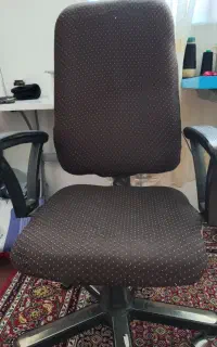 صندلی تمیز در حد