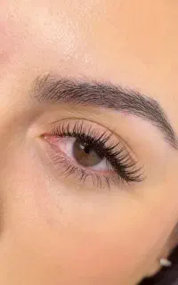 اکستنشن تخصصی مژه و لیفت