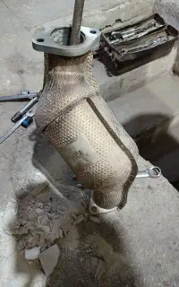 کاتالیزورخودرو خریدفروش نیسان پژو ال۹۰ تیبا ef7