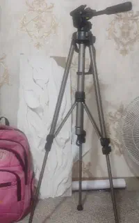 فروش سه پایه دوربین برندweifeng 330Aهمراه کیف