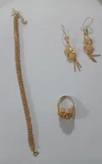 طلا انگشتر گوشواره دستبند