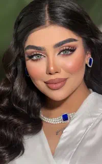 میکاپ و شینیون شیک و تخصصی