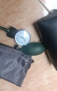 دستگاه فشارسنج عقربه ای مناسب برای دانشجو