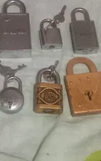 قفل.  قدیمی.