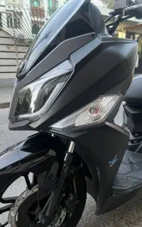 sym j200