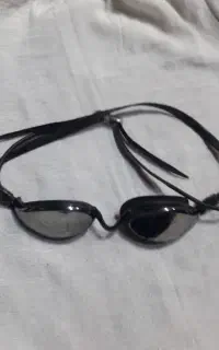 عینک‌شنا