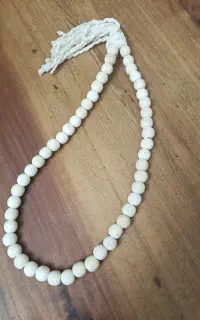 تسبیح مهره ای تسبیح چوبی مهره چوبی مکرومه دکوری