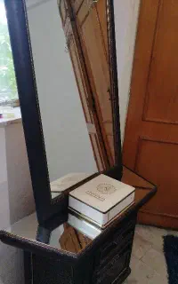 آینه و کنسول در حد نو