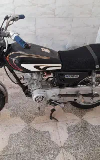 موتور ۱۵۰خیلی تمیز پلاک ملی مدارک تکمیل مدل ۸۵