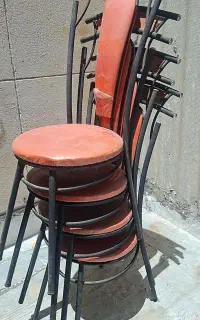 صندلی فلزی