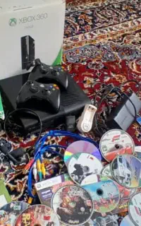 ایکس باکس ۳۶۰ سوپر اسلیم چهار دسته