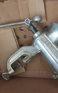 چرخ گوشت دستی