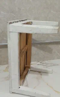 میز چوبی