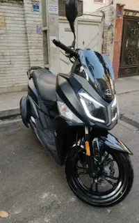 J 200