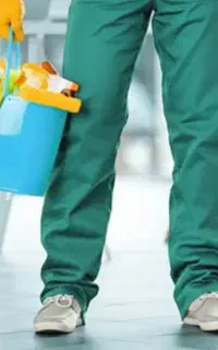 خدمتکار و نظافتچی