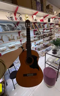 گیتار Yamaha