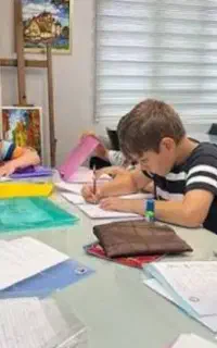 آموزش دست ورزی و آشنایی با حروف الفبایی