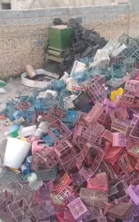 ضایعات سبد و کارتن موزی وپلاستیک دبه و ۲۰لیتری