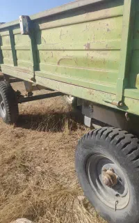 تریلی چهار چرخ