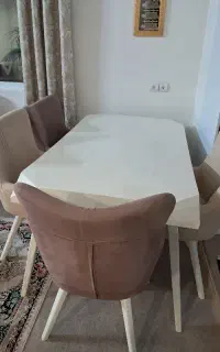 میز نهارخوری۶ نفره به همراه ۴ صندلی