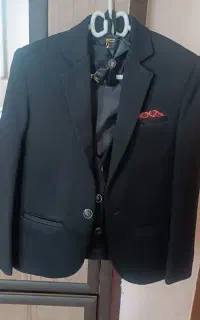 کت و جلیقه و شلوار