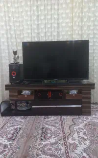 زیر تلویزیونی دو رویه و بوفه در حد نو