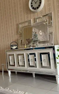 اینه کنسول مدرن