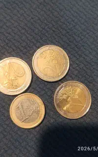 سکه یورو و دلار کانادا
