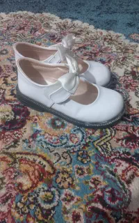کفش بچگانه