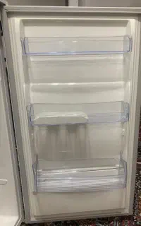 یخچال ۸ فوت در حد نو