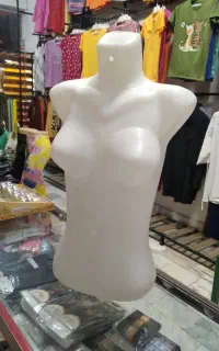 مانکن پلاستیکی و فلزی
