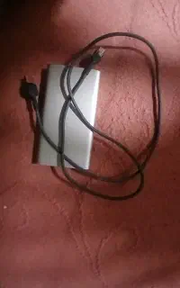 پاور بانک نو با کابل شارژ