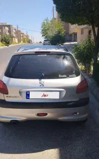 پژو ۲۰۶ مدل ۸۲