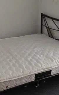 تخت و تشک
