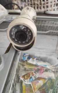 دوربین دو عدد مال مغازه بوده تحویل دادم