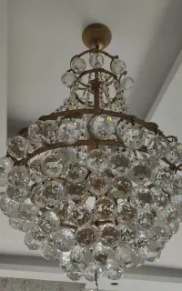 لوستر فروشی