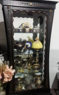 بوفه چهار طبقه پشت ایینه دار