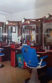 ویترین آرایشگاهی آلومینیوم