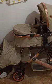 سرویس کالسکه خارجی Axes