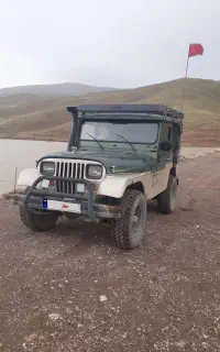 جیپ صحرا مدل ۷۶