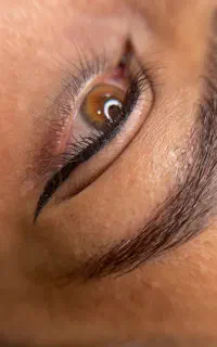 خدمات تخصصی شید لب، خط چشم دائم و میکرو ابرو