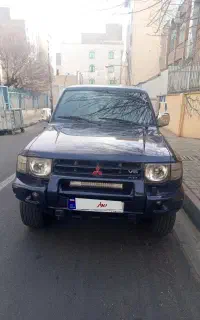 میتسوپیشی پاجیرو 2005