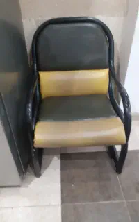 صندلی راحتی  فلزی چرمی
