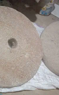 سنگ آسیاب دستی قدمت ۴۸۰ سال