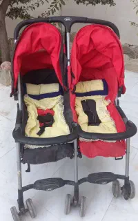 کالسکه دوقلو خارجی