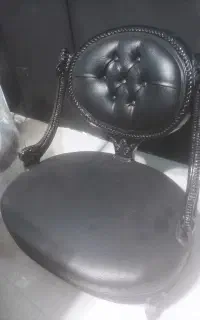 صندلی و مبل
