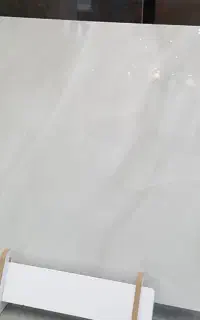 به کاشی کار نیازمندیم