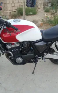 موتور سیبی ۱۰۰۰